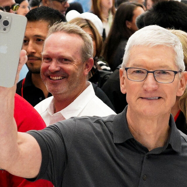 Инвеститор изчисли: Колко можеше да спечелилите, купувайки акции на Apple, вместо първия iPhone