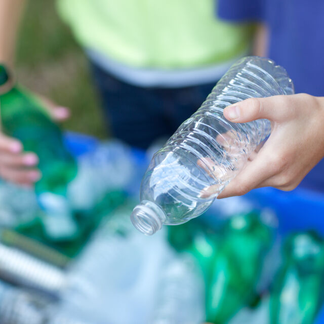 За по-чиста природа: До 2 г. трябва да удвоим преработените пластмасови бутилки
