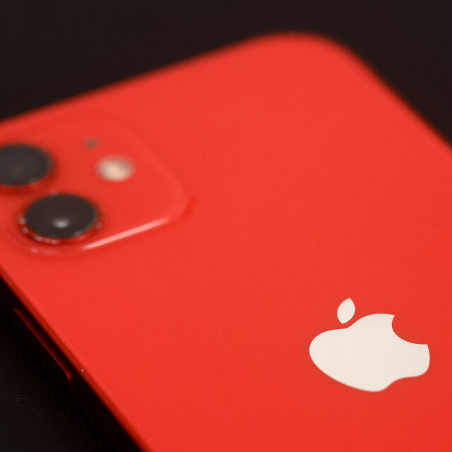 Apple актуализира iPhone 12 във Франция, след твърденията, че излъчва твърде много радиация