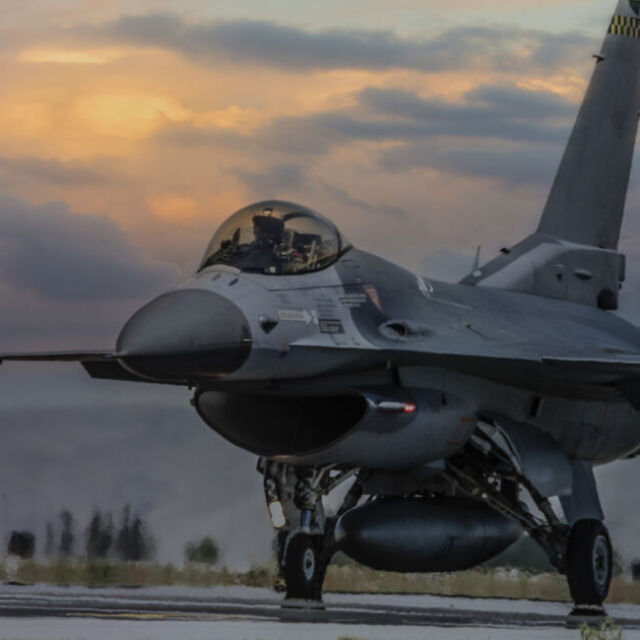 Пентагонът сключи договор с „Локхийд Мартин“ за вторите ни осем F-16