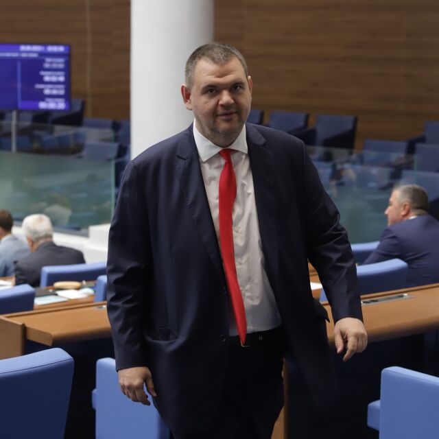 Делян Пеевски стана председател на парламентарната група на ДПС