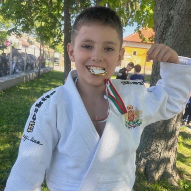 „Младите надежди“: Детето чудо на българското бойно самбо – Иван Антонов