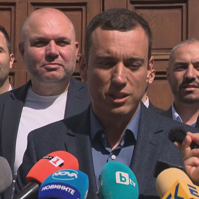 Васил Терзиев регистрира листата за местните избори в София