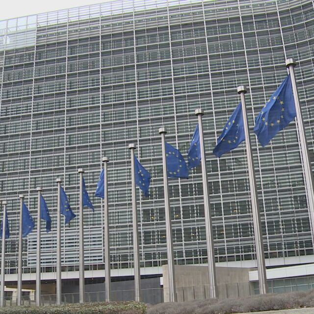 Искри в некоалицията: Комисия в НС ще наблюдава финансирането на фирми с евросредства
