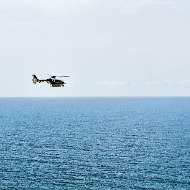 Хеликоптер падна в морето край гръцкия остров Евбея