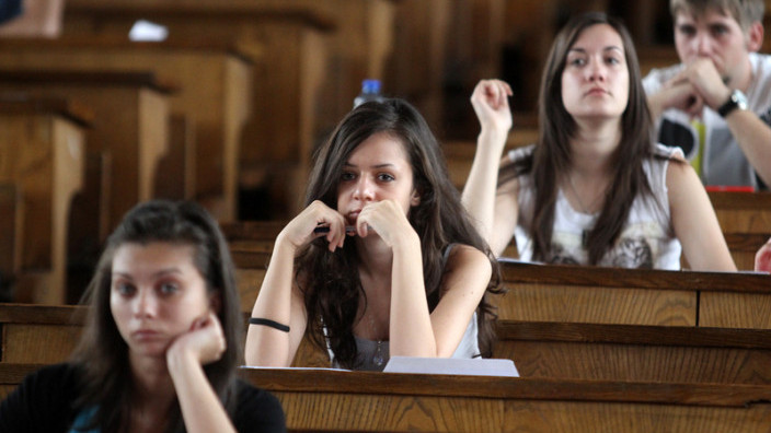 Криза за студенти: СУ „Св. Климент Охридски” обяви допълнителен прием