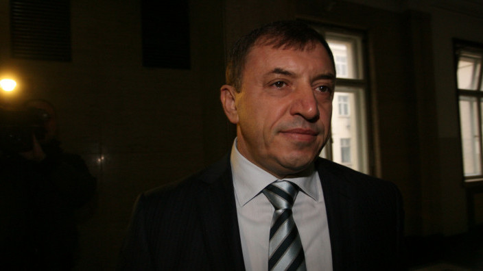 Погребението на Алексей Петров: Над 700 души и засилени мерки за сигурност (ОБЗОР)