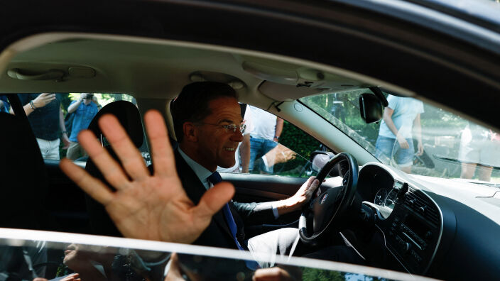 Политическа криза в Нидерландия: Премиерът Марк Рюте подаде оставка