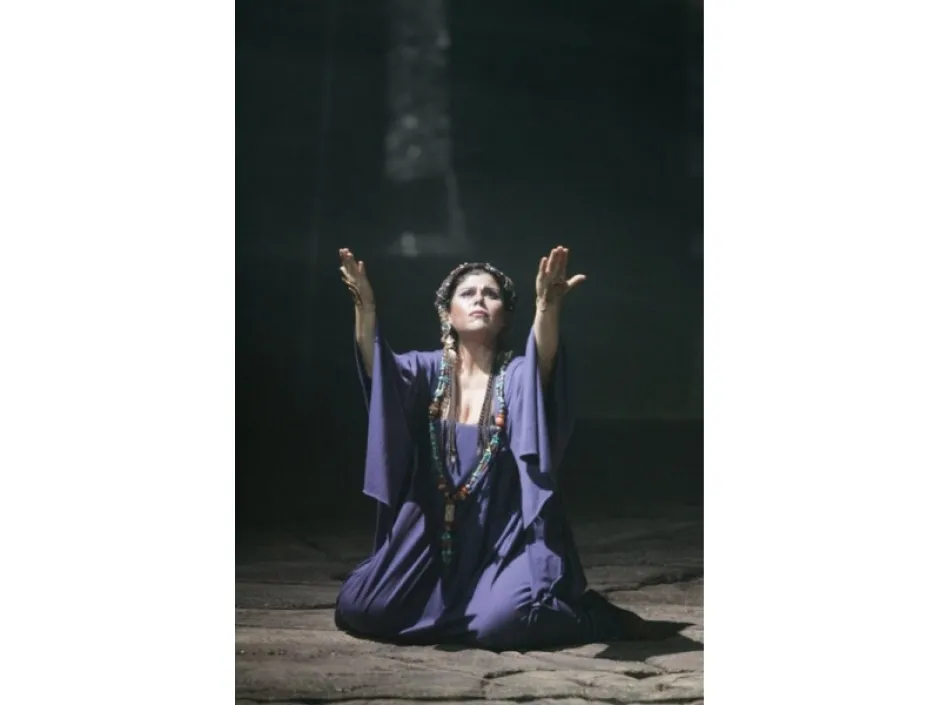 Мариана Пенчева – българката, пяла с Лучано Павароти в „Бал с маски“, ще участва в шедьовъра на Верди в Зала 1 на НДК