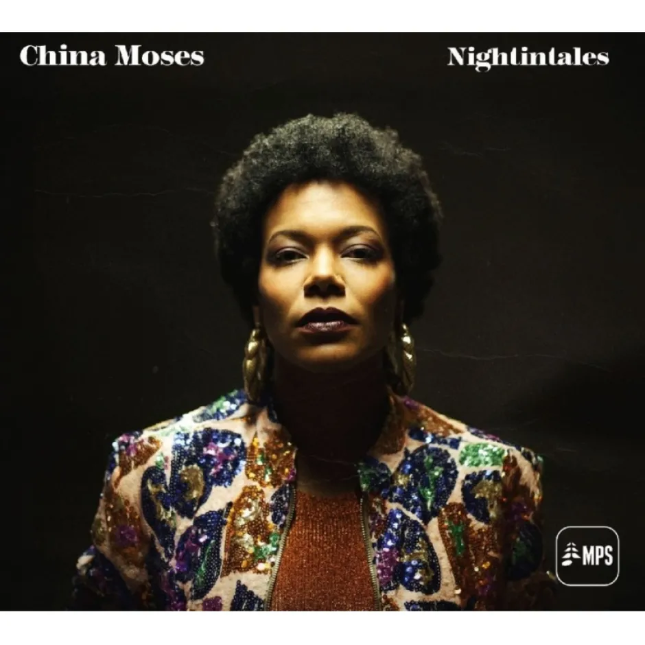 Двайсет години след началото на соловата си кариера Чайна Моузес записва своя албум-мечта: Nightintales