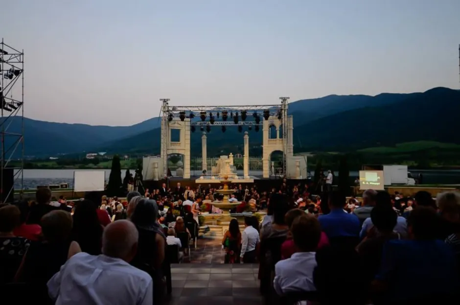 На „Моцартови празници“ в Правец празнуваме 70-годишния юбилей на оперната прима Христина Ангелакова