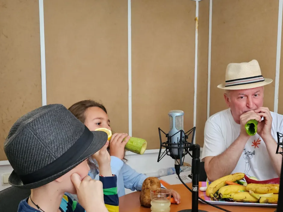 В „Зелената седмица“ по Jazz FM: Венци Благоев с вкусна музика, изсвирена на плодове и зеленчуци