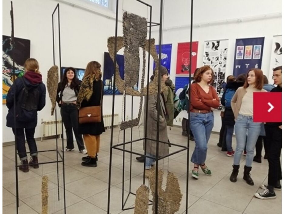 Личности и творци със собствен облик: изложба представя 25 дипломирани магистри от Факултета за изящни изкуства на НХА