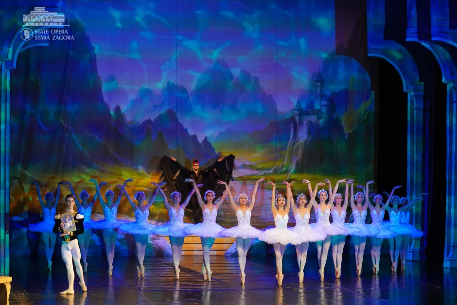 Взискателната публика в Западна Европа аплодира коледни спектакли на балета на Държавна опера – Стара Загора