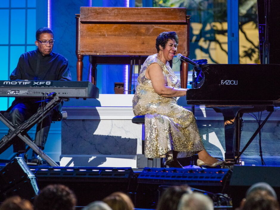 „Джаз в Белия дом“ – десетки звезди свириха и пяха за Международния ден на джаза