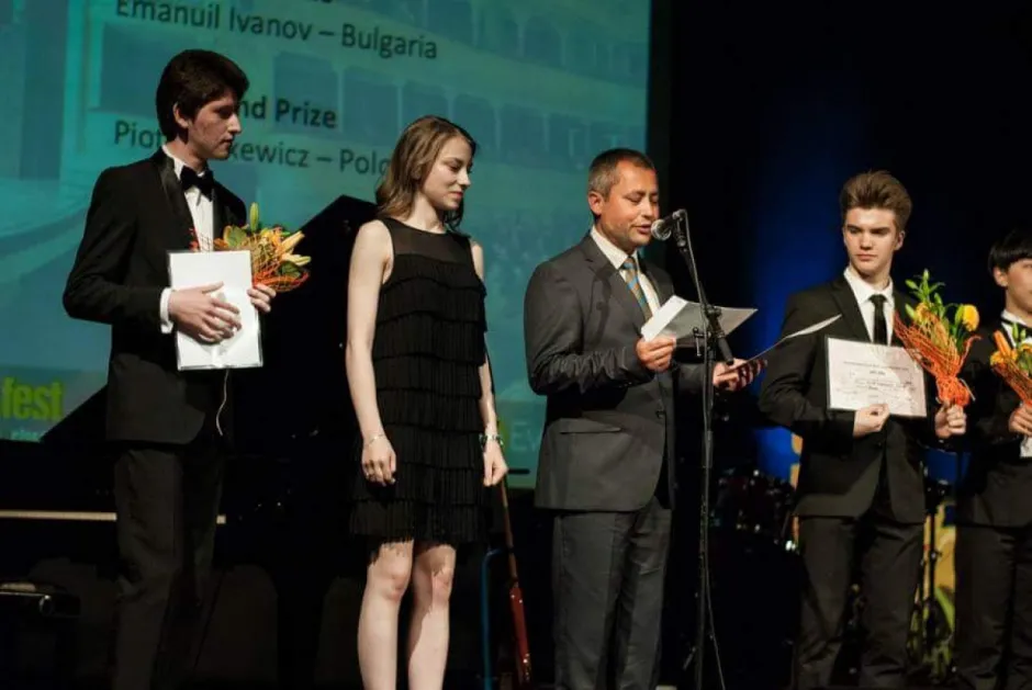 Джаз ФМ участва в определянето на най-добрите участници на Международния младежки джаз конкурс в Букурещ