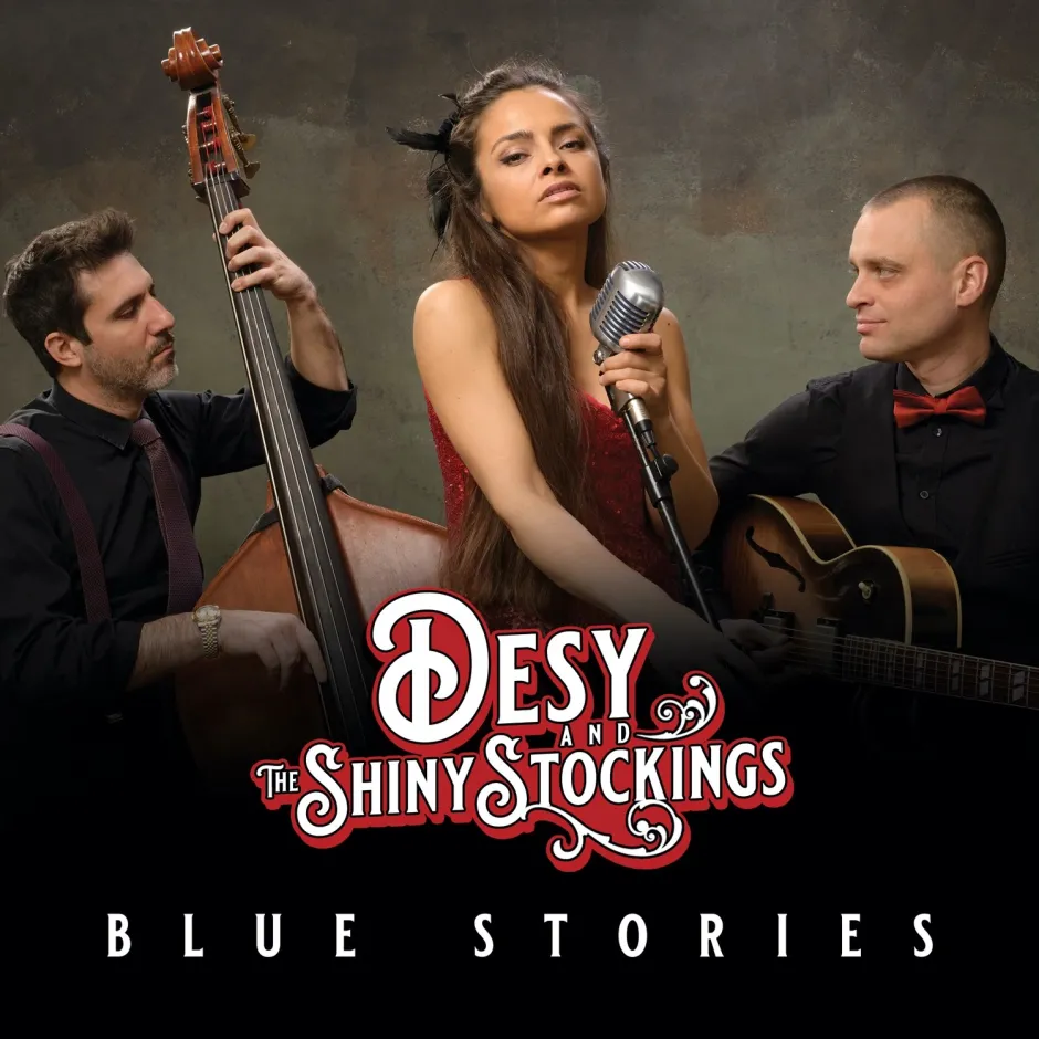 Всички измерения на любовта са във втория албум Blue Stories на Desy and The Shiny Stockings с десет стандарта и три оригинални композиции