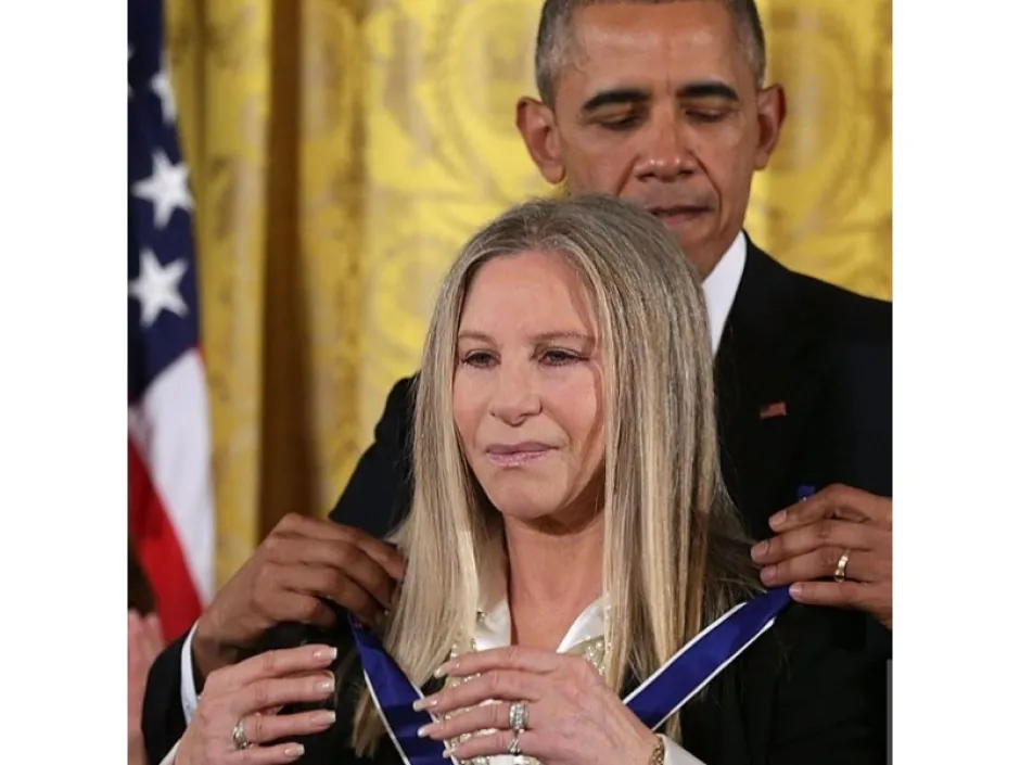 Барбра Страйсенд получи най-високото гражданско отличие на САЩ – Президентския медал на свободата