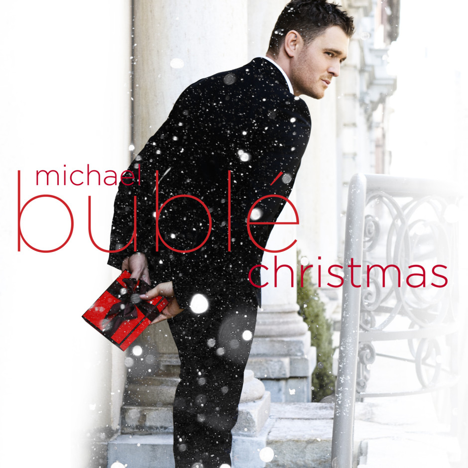 Коледа с изобилие от любов, осияна от щастие: Майкъл Бубле празнува юбилей с Christmas (Deluxe 10th Anniversary Edition)