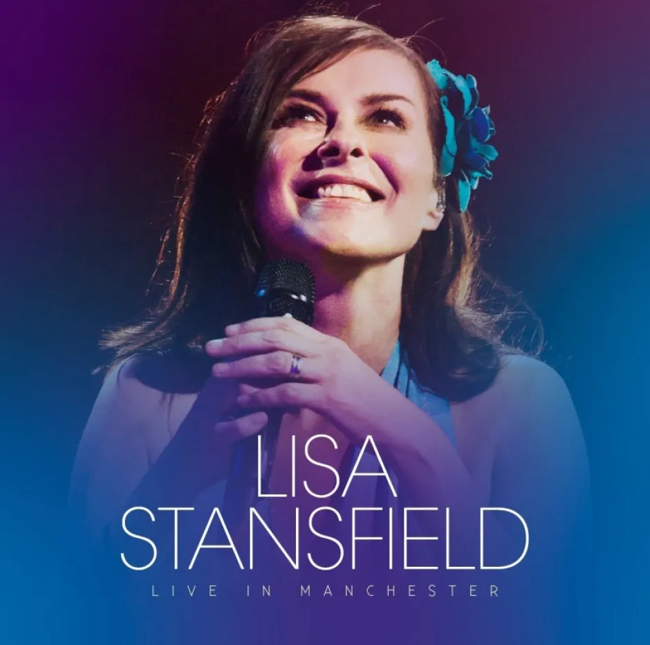 Всеки е звезда: Лиса Стенсфийлд ни овластява с музика в записания на живо Live in Manchester