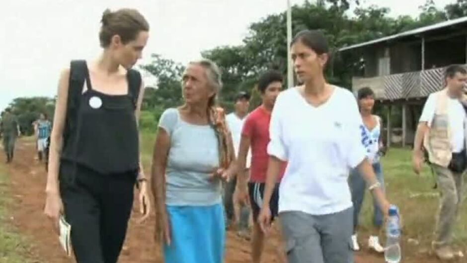  Анджелина Джоли посети Еквадор, като специален пратеник на ООН