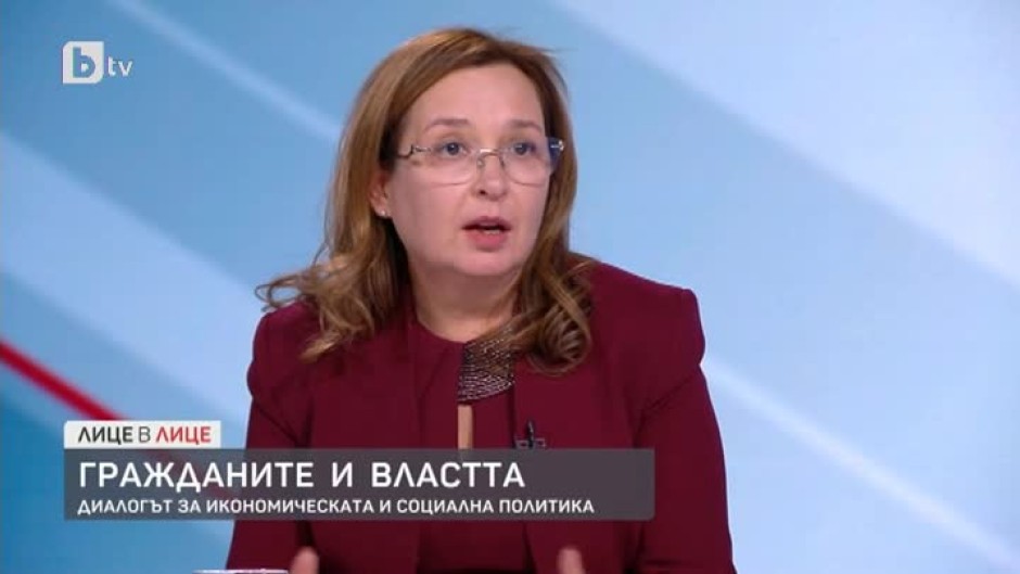 Зорница Русинова, председател на икономически и социален съвет за мораториума върху кредитите