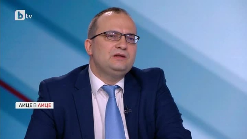 Мартин Димитров: Необходими са мерки, които да издърпат икономиката нагоре