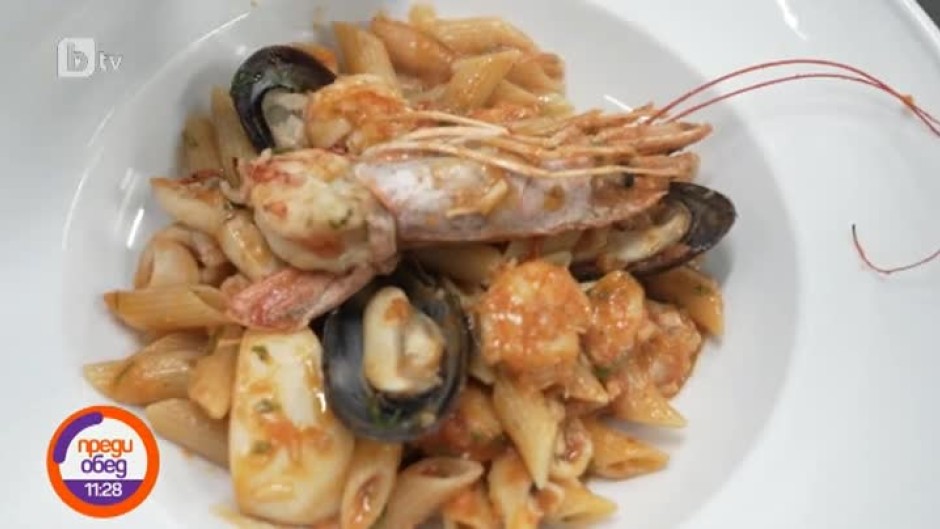 "Животът е прекрасен": Лео готви италианска паста в Тунис