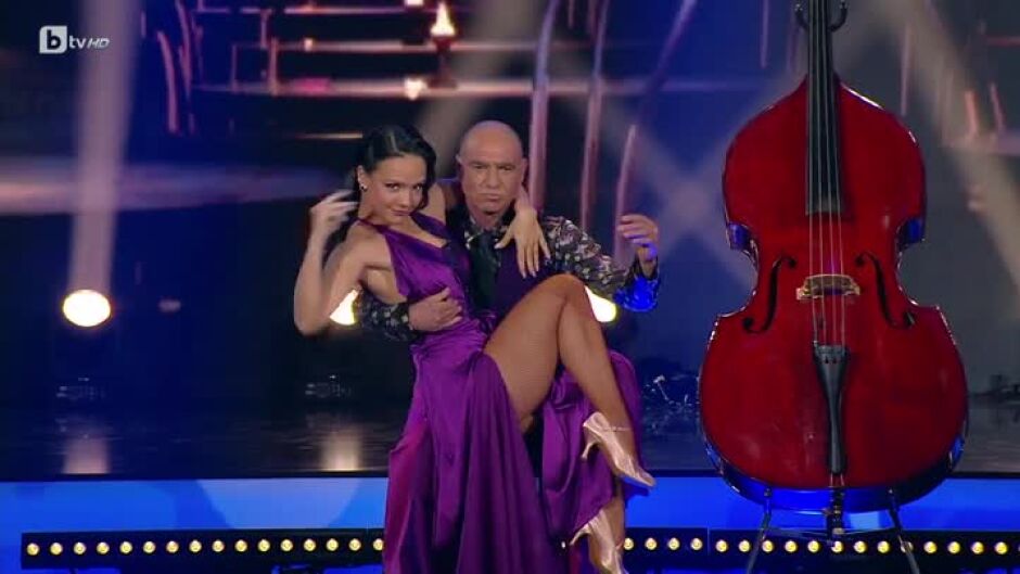 Серафим Тодоров и Таня Балтова танцуват фокстрот