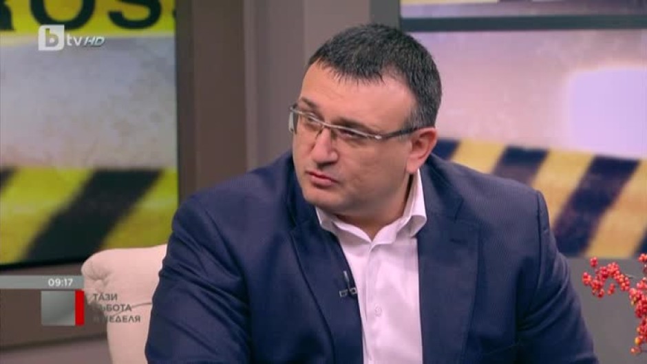 Младен Маринов: В условията, в които работим в МВР, колегите се справят повече от добре
