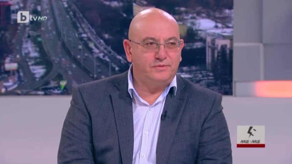 Емил Димитров за акцията на прокуратурата за луксозни имоти и автомобили