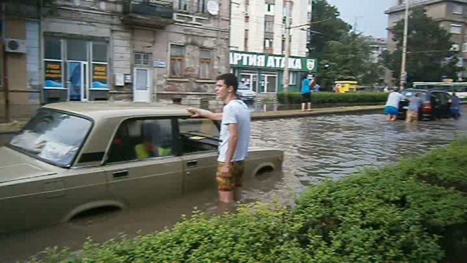 Наводнен булевард в Русе