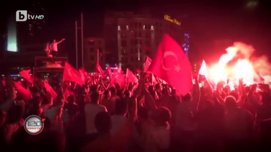 Безсънна нощ за стотици българи, хванати в капана на турския опит за преврат