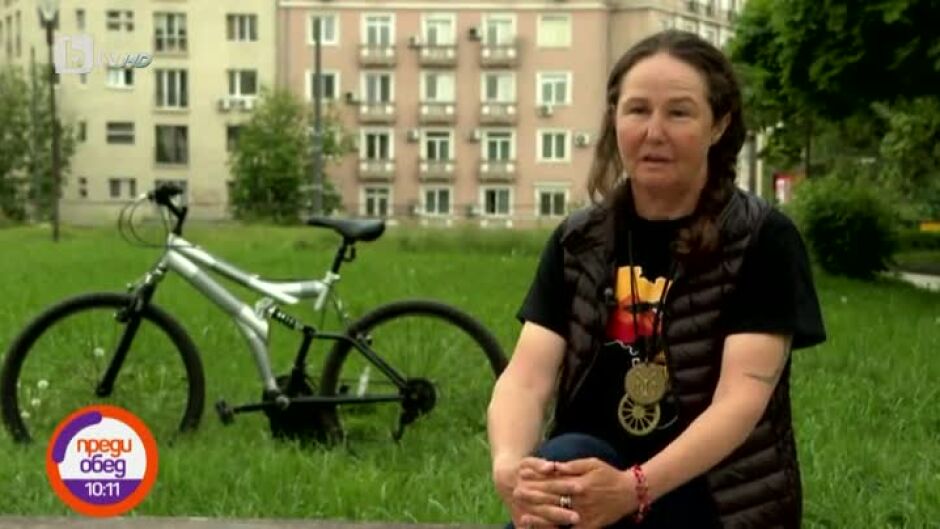 "Зелени минути": Защо една жена реши да пътешества по целия свят с колело и как това помага на природата?