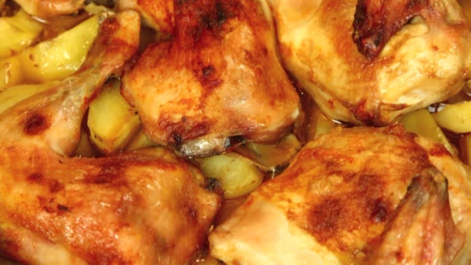 Арабски лозови сарми и Пиле с картофи на фурна