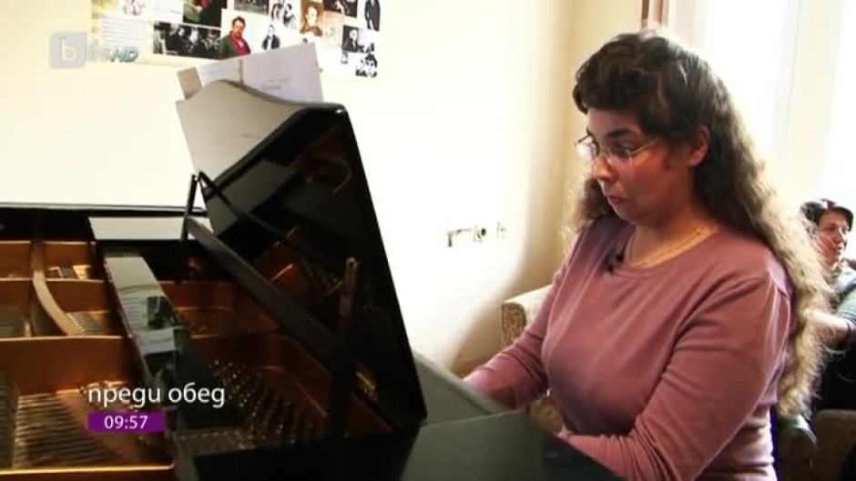 15-годишната пианистка Дарина, която грабна специална награда на престижен конкурс в Прага
