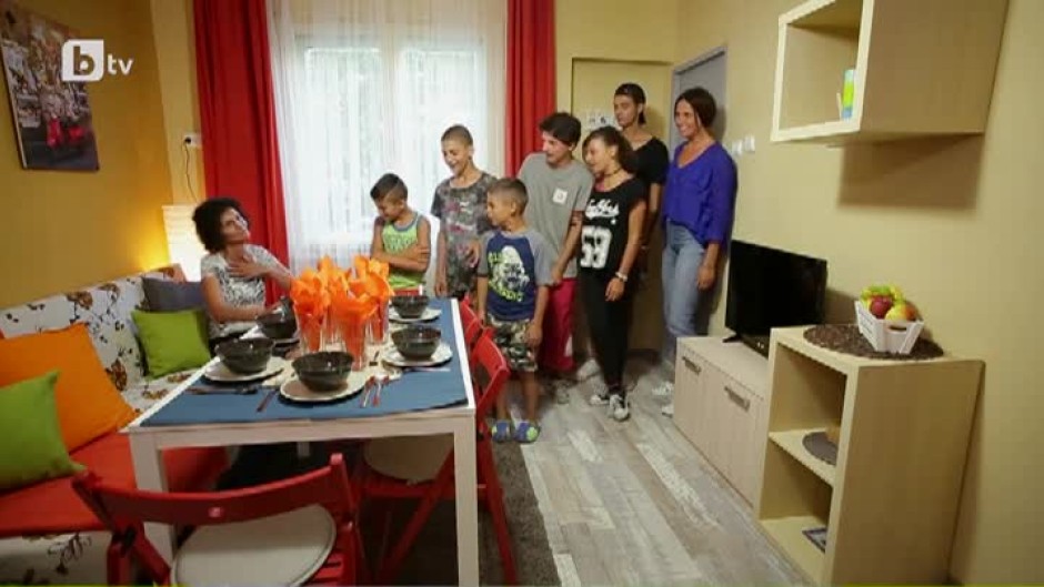 Как изглежда домът на София и шестте й деца след намесата на "Бригада Нов дом"?