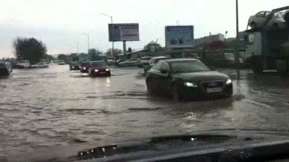 Проливен дъжд във Варна