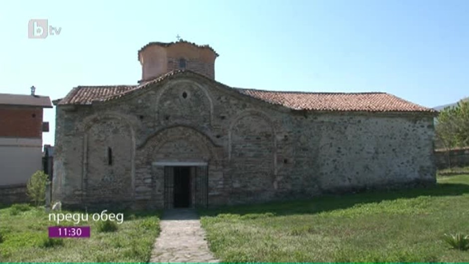 "Мистичната България": Забравената църква на едно пазарджишко село