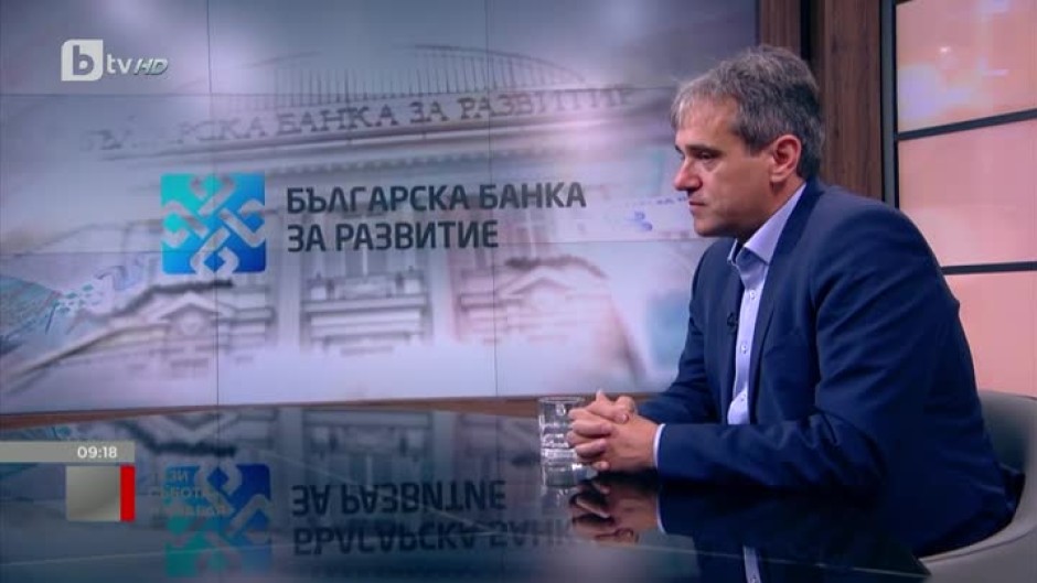 Валентин Михов: Целта на министър Петков не е да прави цирк