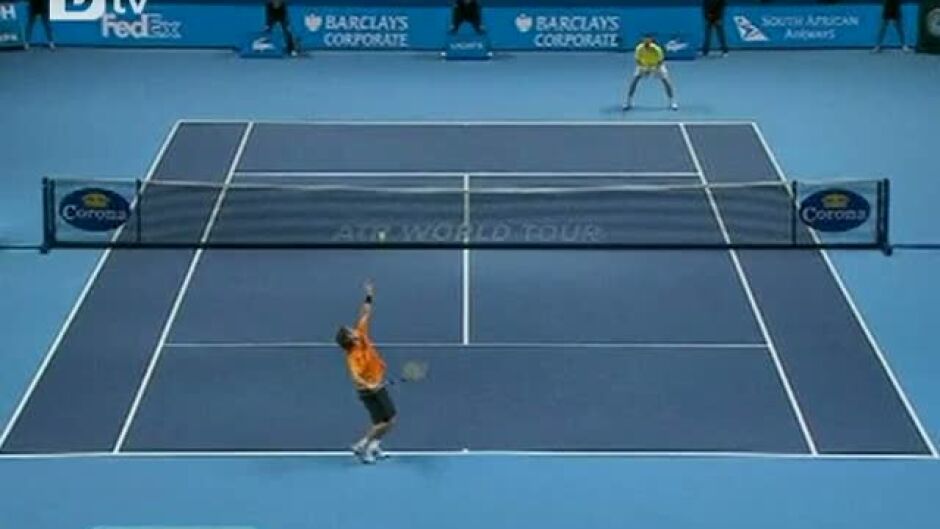 Тенис: Федерер и Сьодерлинг постигнаха победи