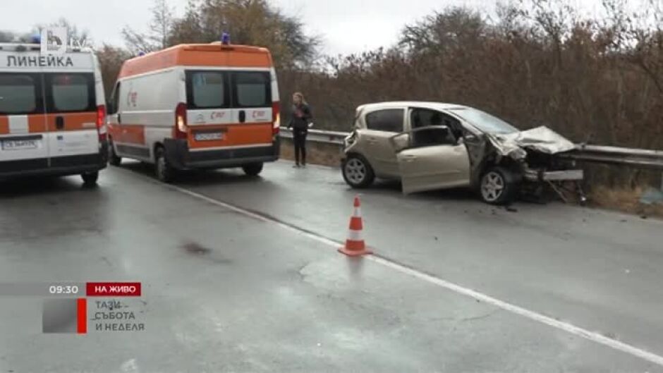 Тежка катастрофа на пътя край Котел