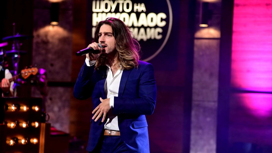 Стефан Здравкович от "Гласът на България" изпълни хита на Maroon 5 - Sugar