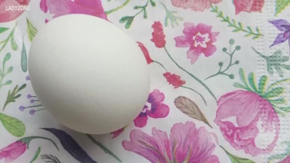 Декупаж - техника за боядисване на яйца със Стаси Цалова