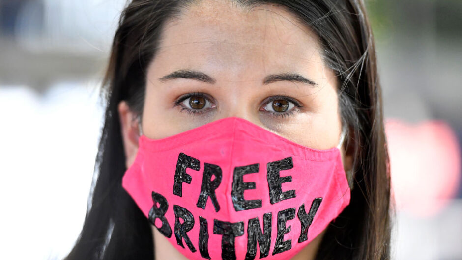 Бритни Спиърс срещу баща си: ще успее ли певицата да отвоюва свободата си? (ВИДЕО)
