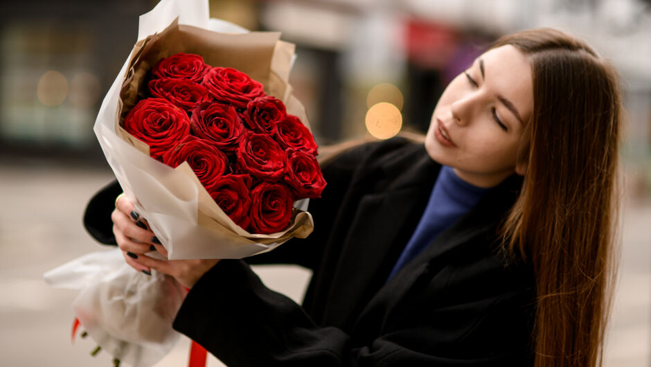 Какво да правим с цветята от Свети Валентин? 6 практики, които ще удължат техния и вашия живот