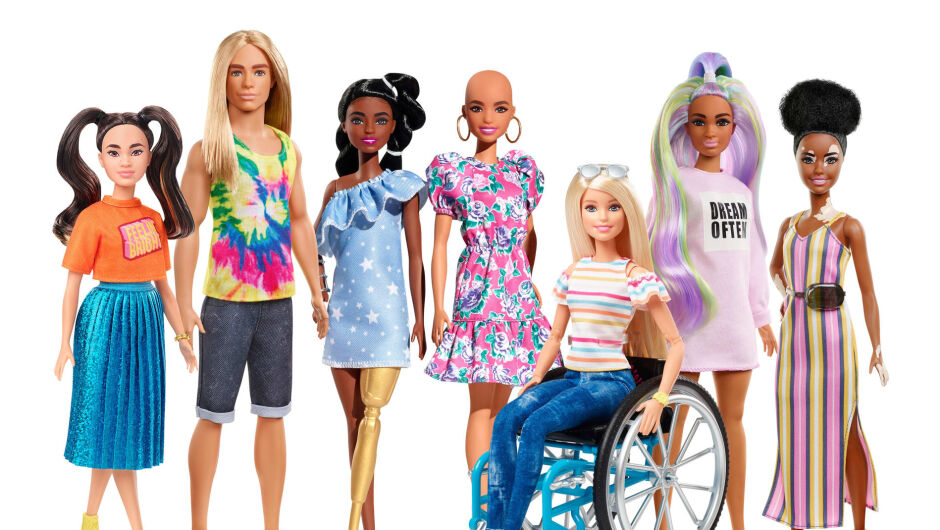 Куклата Барби вече е представена с витилиго и без коса (ВИДЕО)