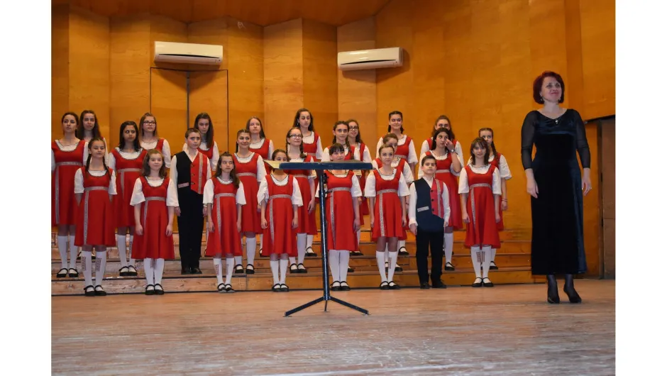 Детски хор „Дунавски вълни“ завоюва Гран при в Букурещ