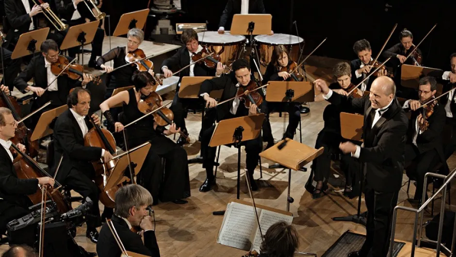 Всички симфонии на Брамс – само в две вечери