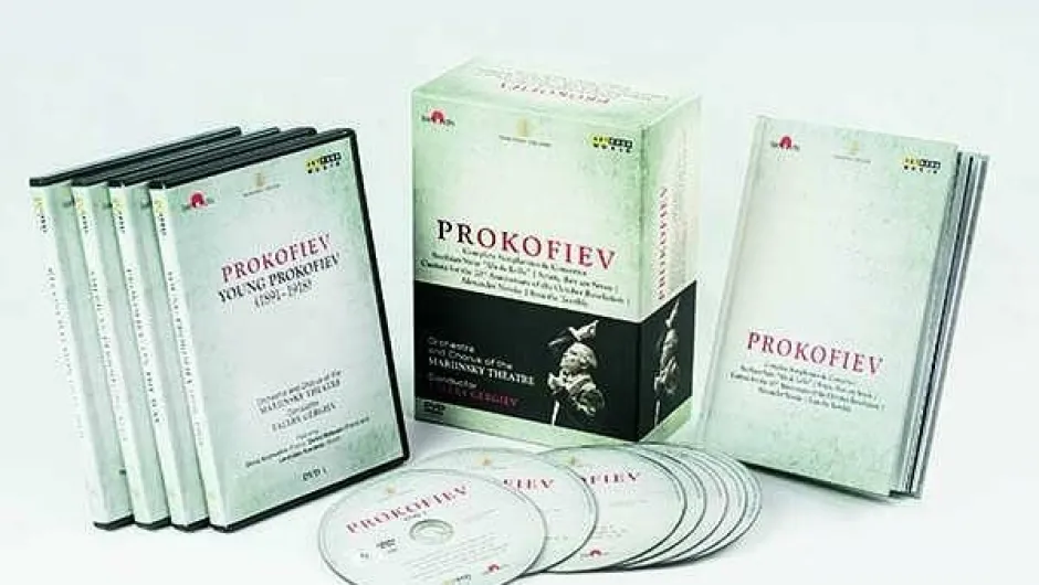 Всички симфонии и концерти на Прокофиев излизат в едно издание